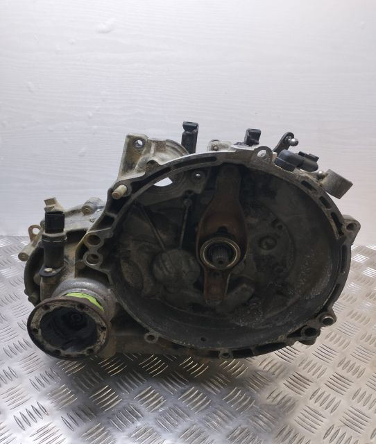 Cutie viteza Seat Ibiza a 3-a generatie 6L seria