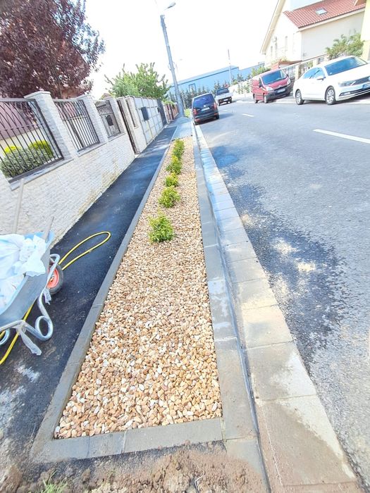 Amenajări întrețineri spați verzi