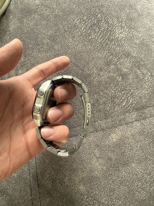 Часы Casio иллюминатор