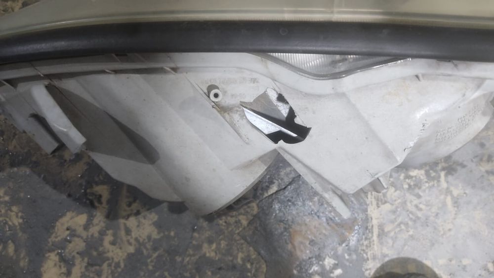 Продам фары от камри 30