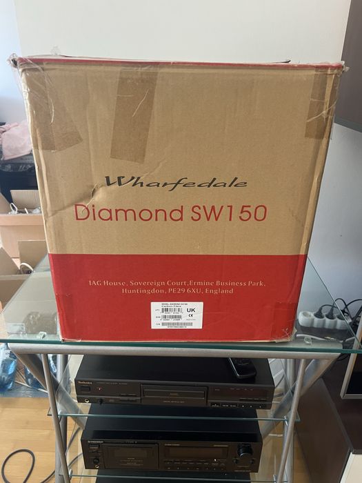 Subwoofer activ Wharfedale Diamonsd SW150 Carbon Fibre edition