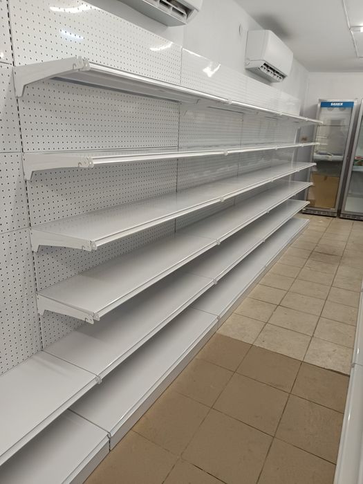 Нови още по-ниски цени на Стелажи магазин търговско оборудване