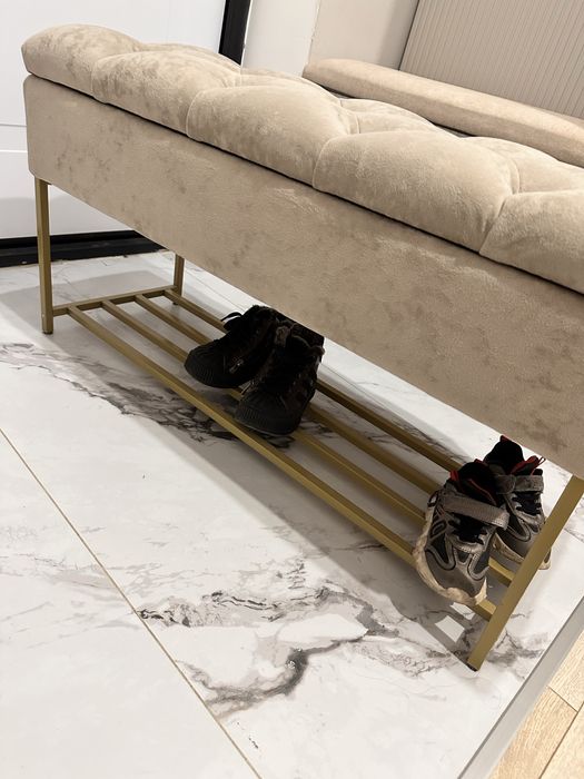 Продам пуфик в прихожую