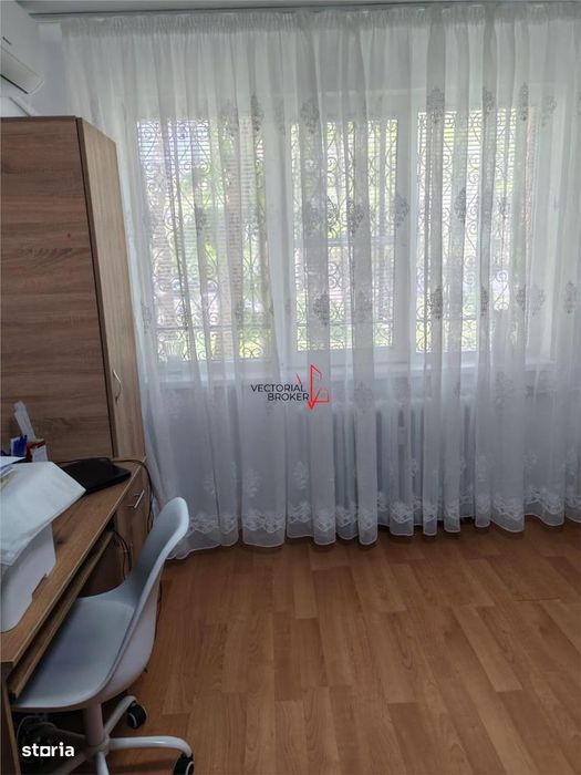 Garsoniera bloc mixt Scoala 82
