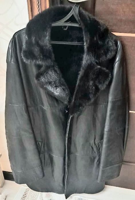 Продам мужскую дубленку