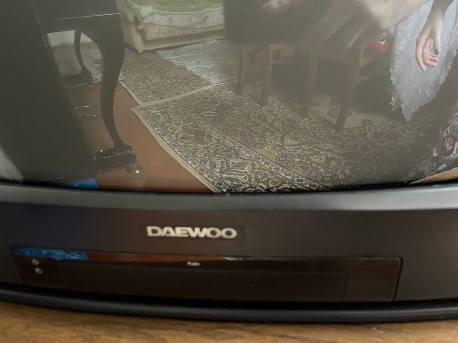 Телевизор Daewoo, магнитофон, DVD
