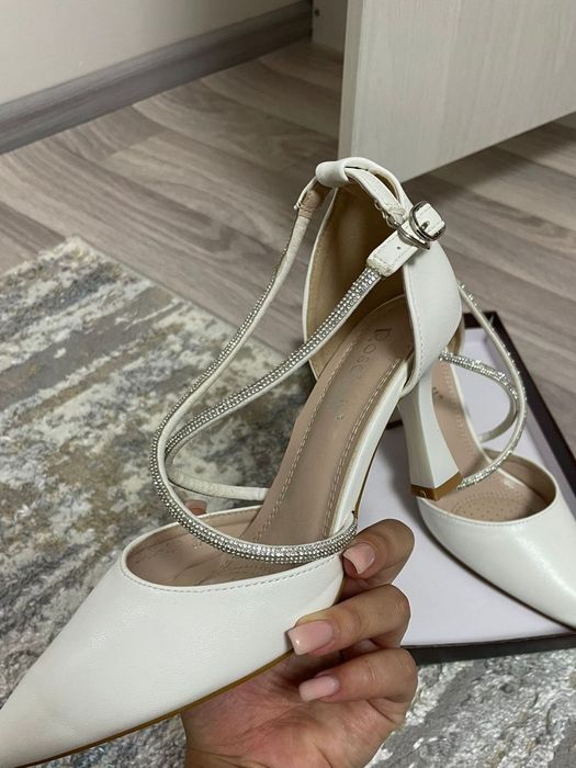 Элегантные туфли ,надеты 1 раз.