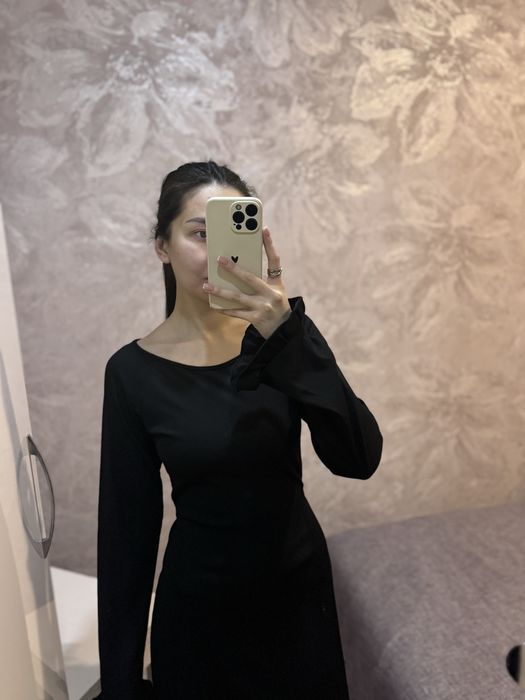 Платье черное в отличном состоянии