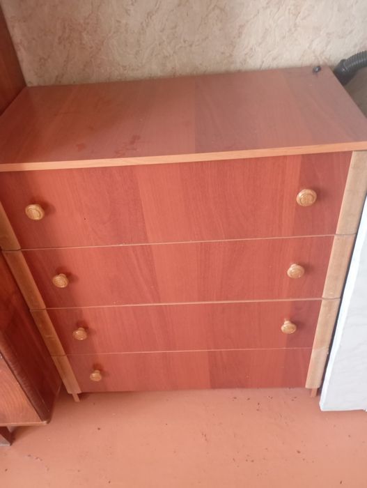 Продам заводской комод