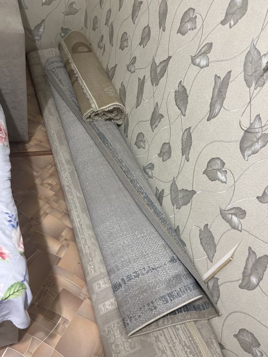 Продам паласы 1)3на2 2) 2на3 3) размера не знаю , но очень хорошее кач