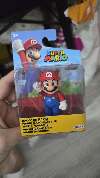 оригинальная фигурка Марио