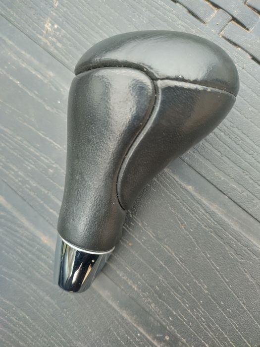 Части за Мерцедес W220