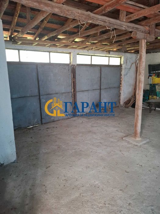 Недвижими имоти Гарант продава, къща в с.Кондофрей, община Радомир.