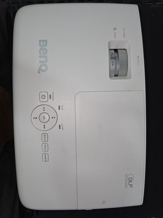 Videoproiector BenQ W1090 – Full HD, 3D, Home Cinema, Mod Sport