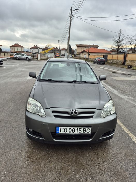 Toyota corolla 1.4i бензин 2005 години.