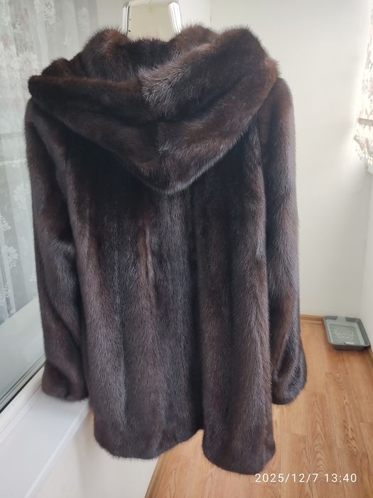 Продаю шубу норковую