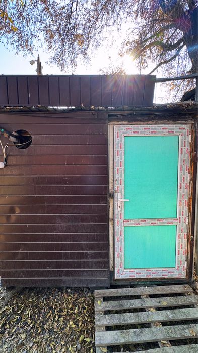 Бутка бутик контейнер будка