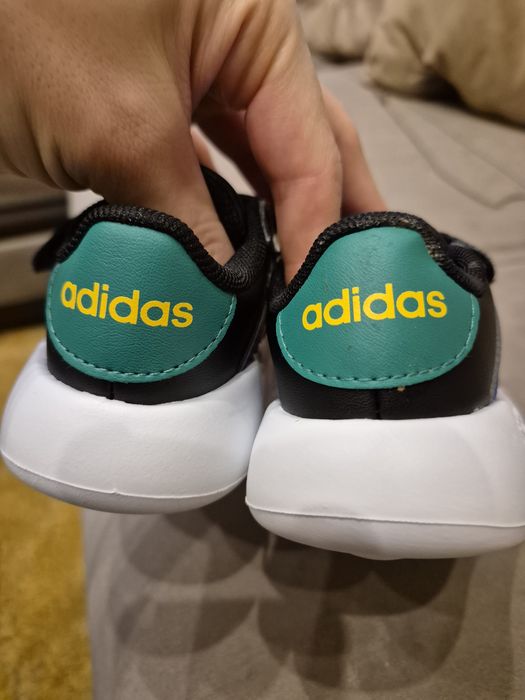 Детски(бебешки) обувки adidas