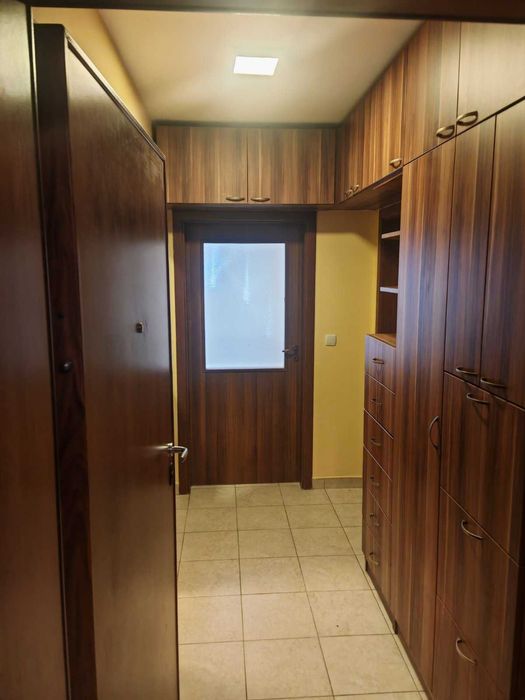 Дава се под наем Двустаен апартамент в София, Слатина - 67 кв.м за 433.5 € - Снимка #1