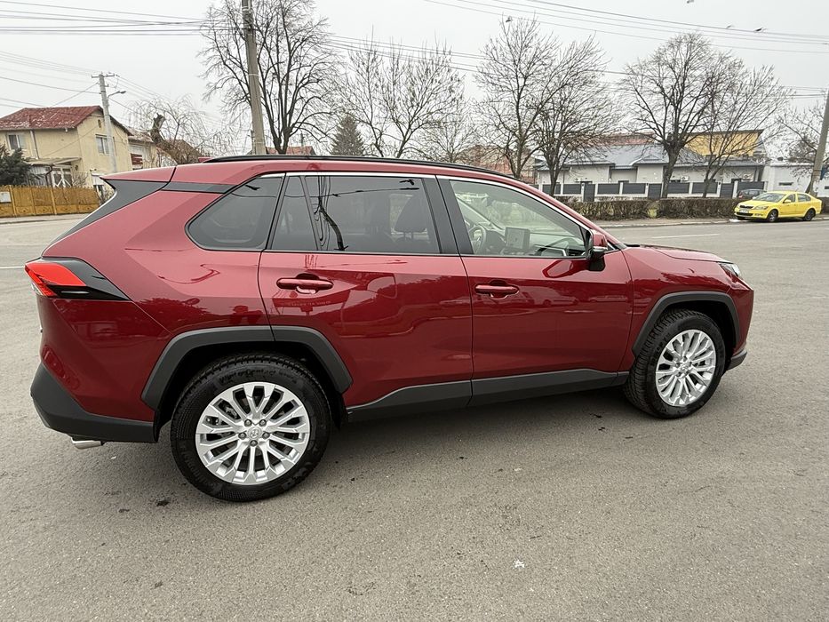 Toyota RAV4 2.5 Hybrid AWD Luxury Premium | 2024 | 12.200 km | Impecabilă