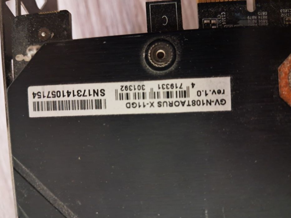 Видеокарта GTX 1080ti 11gb Aorus