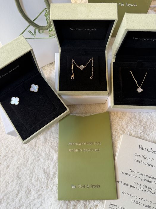 Van Cleef &Arpels mini