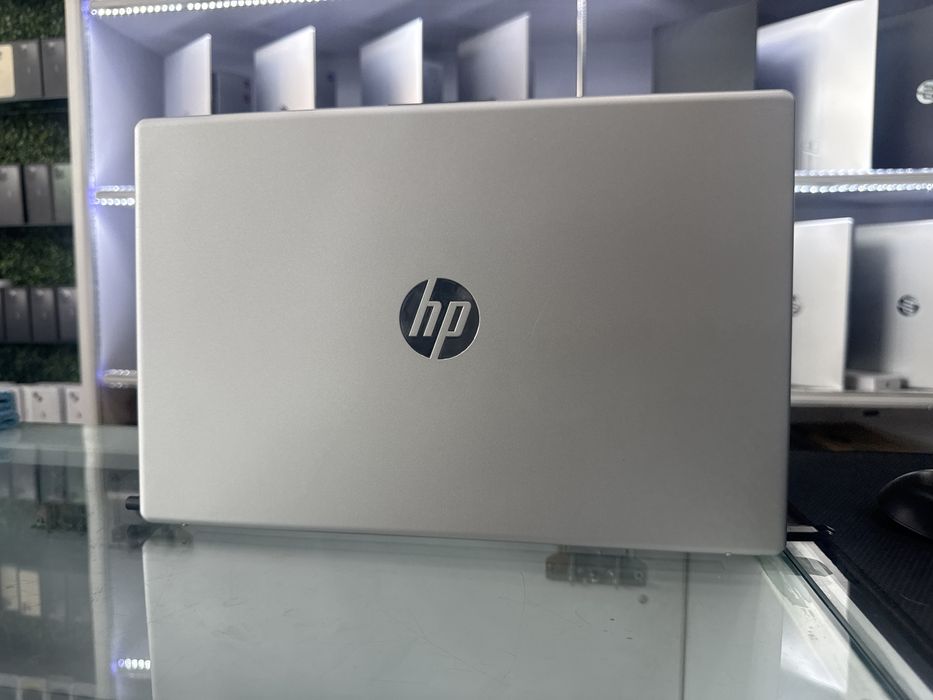 Hp R3-7320U 8/256 15.6 FHD