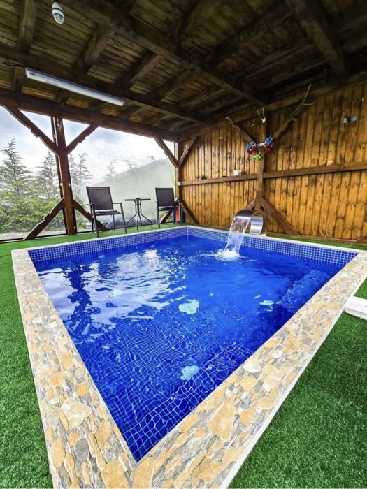 Cabana de vânzare