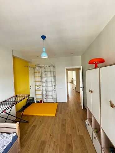 Сдается квартира на метро Космонавтов