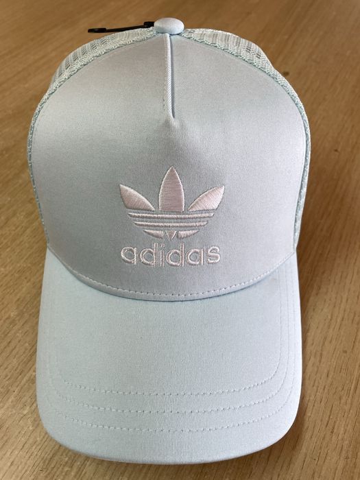 Sepci Adidas originals noi  !!!