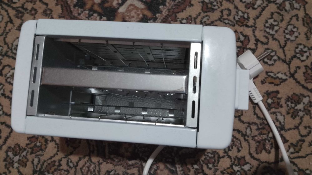 Тостер за изпичане на хляб