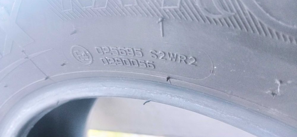 Продавам 4 бр. летни гуми NANKANG R16
