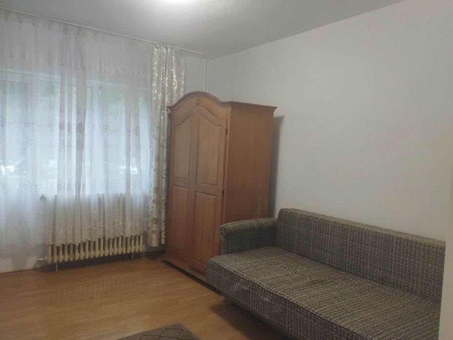 Garsoniera de închiriat