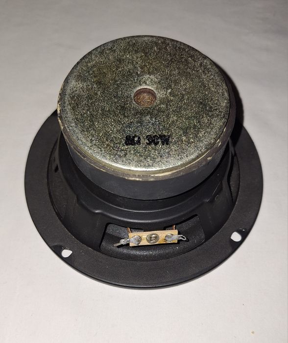 Difuzoare bass amplificare subwoofer JAMO incinte boxe sistem audio