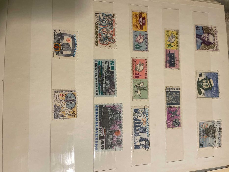 Vand clasor cu timbre straine si romanesti.