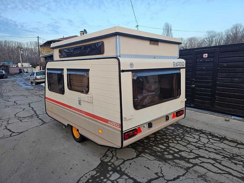 Запазена каравана нов внос от Холандия RAPIDO 750kg