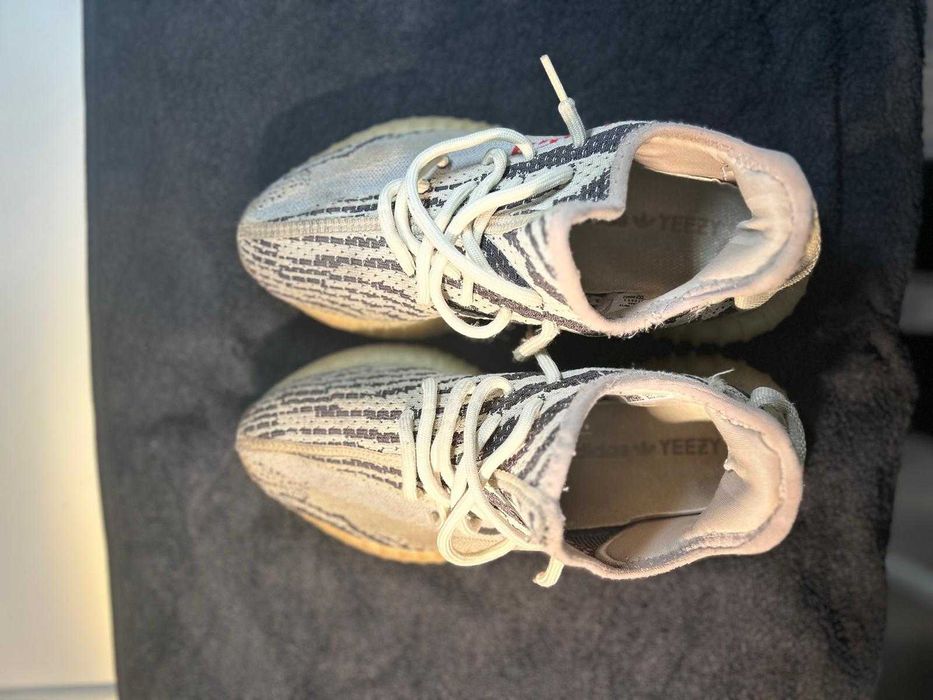 adidasi yeezy 350 zebra