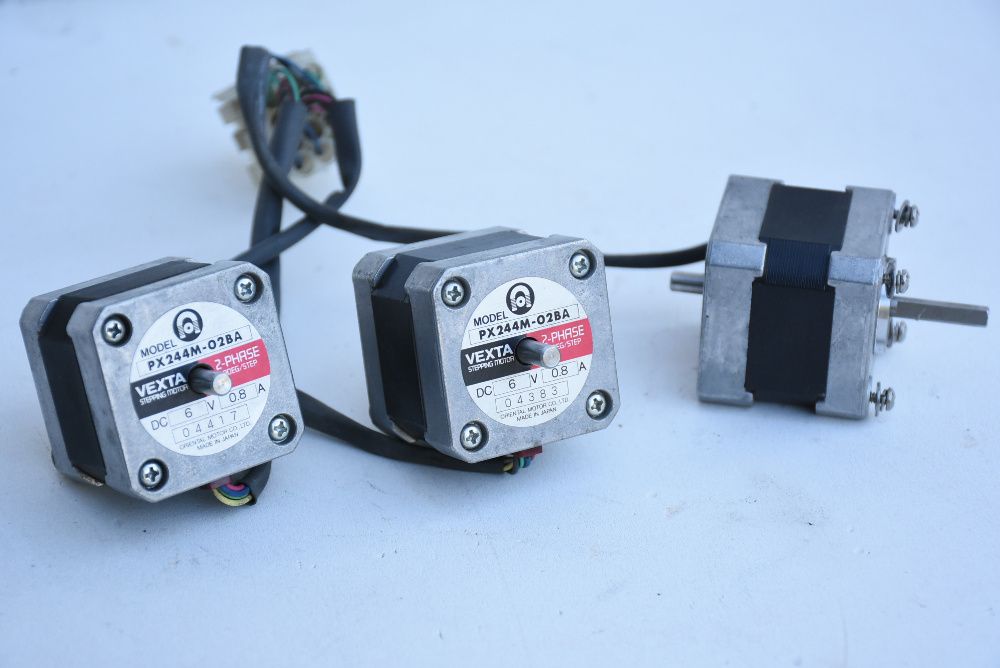 Ел. двигатели с редуктори , стъпкови, ремъчни шайби