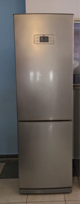 Продам холодильник LG