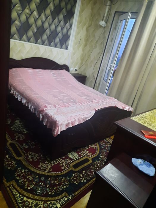 3 honali uy sotiladi