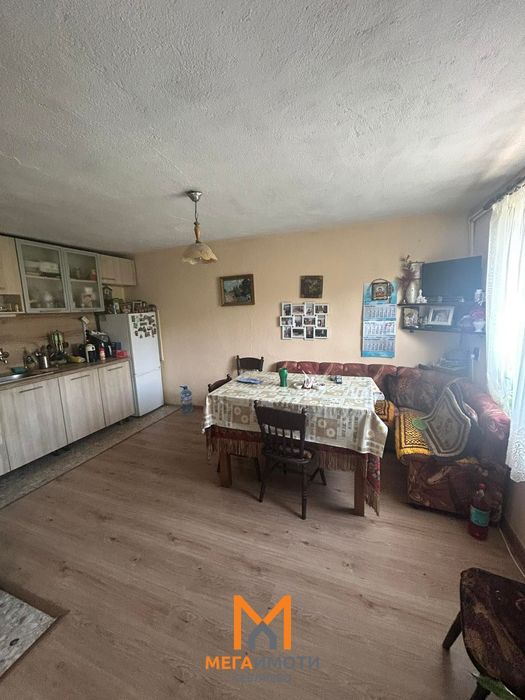Продажба Къща гр. Севлиево - с. Бериево 280m² и двор 1800m²