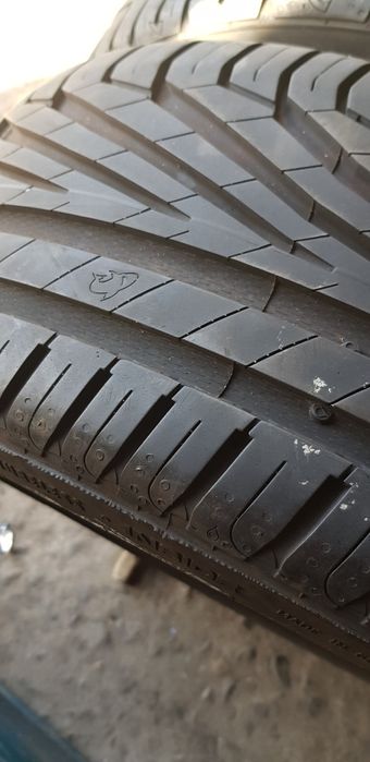 Летни гуми-18цола-215/35-1бр.-90лв."UNIROYAL "