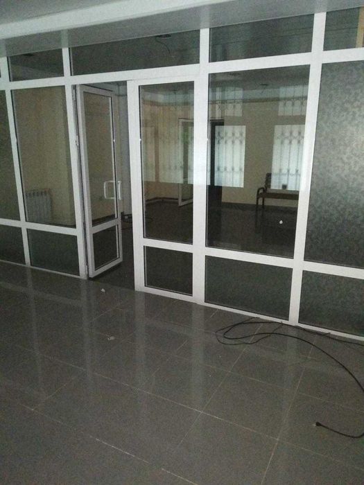 Хамза метро Новза ул.Бунедкор Чиланзар 5 й кв-л"Флагман" 179 кв.м