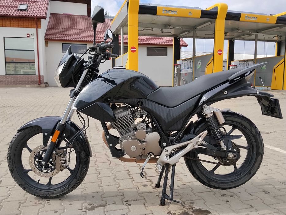 Motocicleta Daytona Monster 125 A1