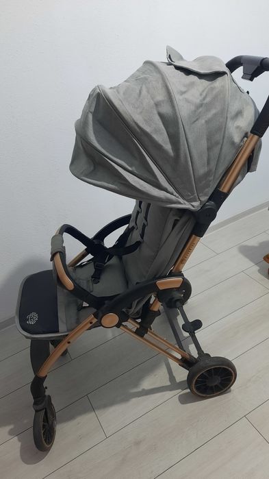 Vând cărucior sport