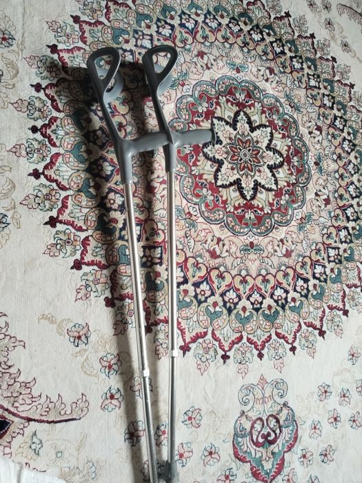 Продам костыли 7000тг