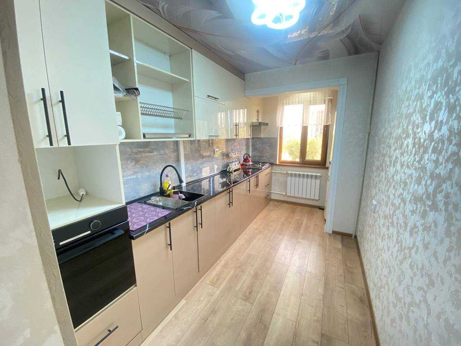 Сдам 3х комнатную, ул. Бабура, Аэропорт, с ремонтом