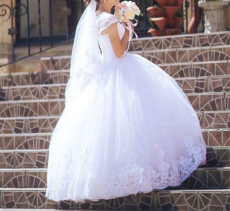 Свадебное платье