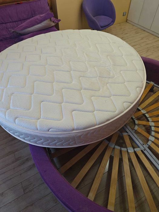 Круглая кровать + диван