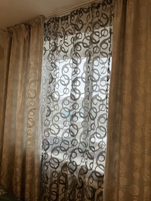Шторы б/у. В хорошем состоянии